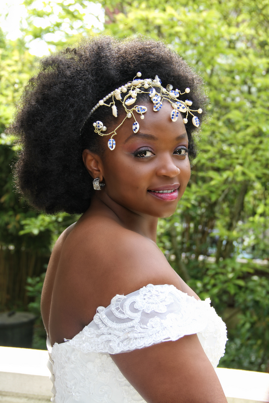 BLUE – Bijou de tête perlé | Collection Strass & Cauries