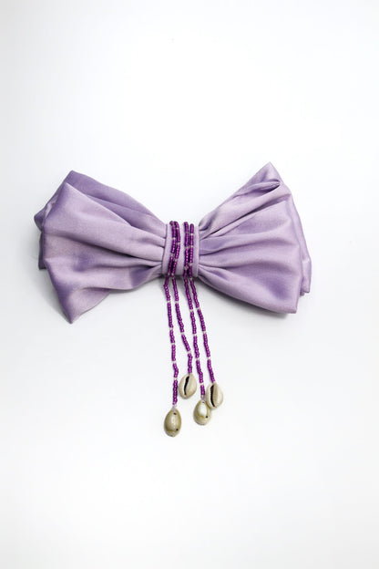 Nœud “Îles Étoilées” – Satin irisé, perles & cauris