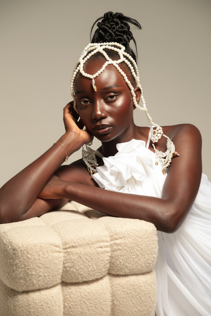 Zahara – Bijou de tête perles, cauris & bamiléké